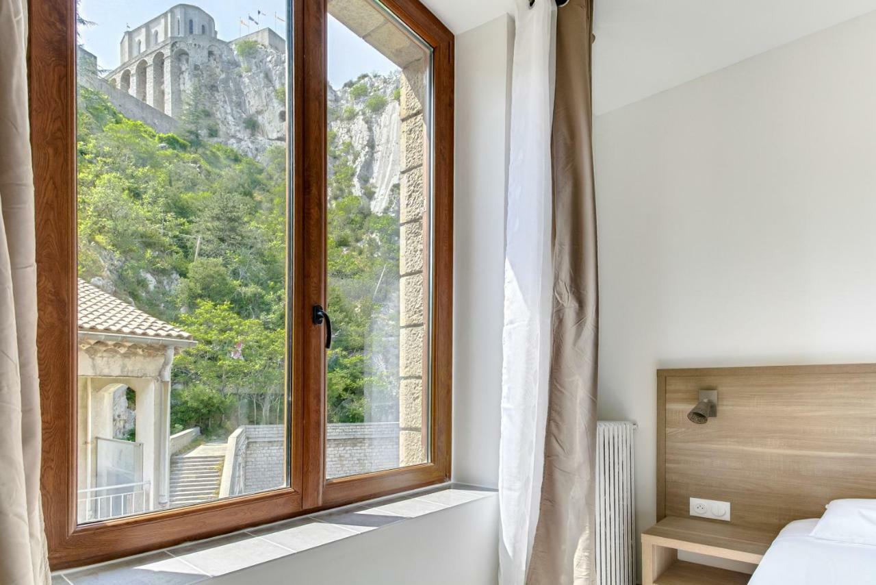 Hotel De La Citadelle Sisteron Exterior foto